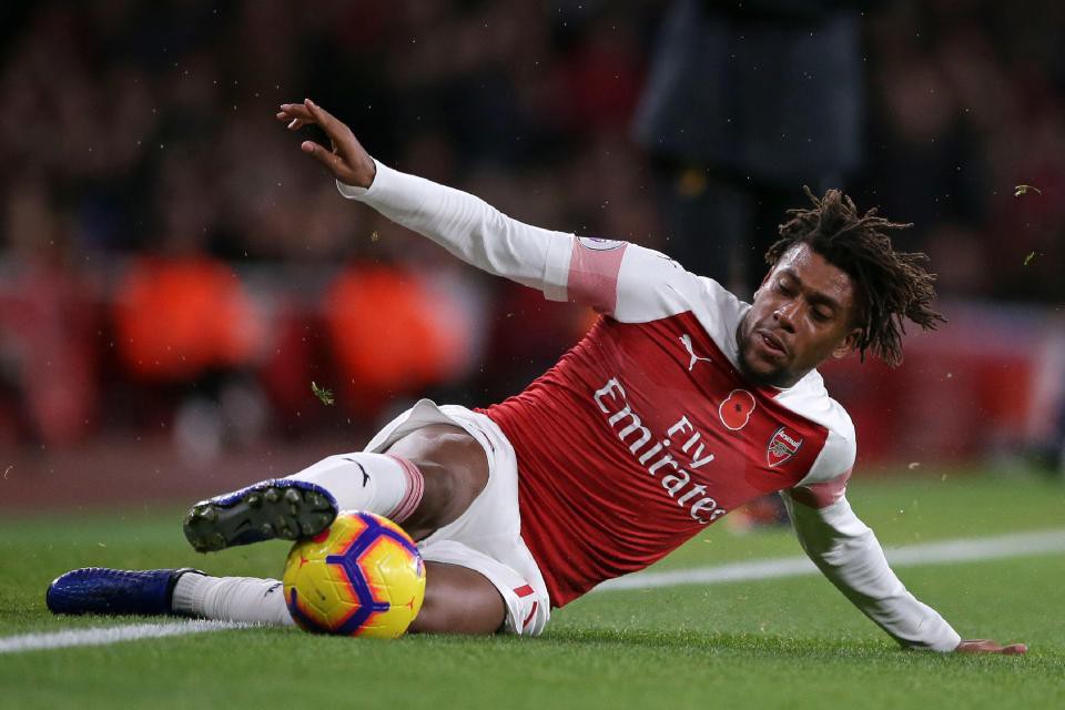 Nhìn từ trận hòa Wolves, đã đến lúc HLV Emery cần làm mới hàng công Pháo thủ? - Ảnh 4. Nhìn từ trận hòa Wolves, đã đến lúc HLV Emery cần làm mới hàng công Pháo thủ? - Ảnh 4.