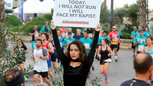 Giải Beirut Marathon: Những cô gái "muốn gặp kẻ hiếp dâm" trở thành tâm điểm