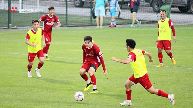 "Phù thuỷ" phía sau thành công của BĐVN cảnh báo HLV Park Hang Seo ở AFF Cup 2018