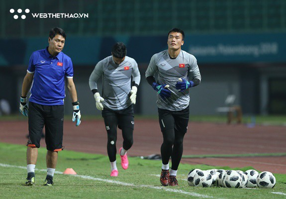 Bầu Quyết FLC bỏ bóng đá Thanh Hóa, chiến dịch AFF Cup của tuyển Việt Nam bị ảnh hưởng ra sao? - Ảnh 3. Bầu Quyết FLC bỏ bóng đá Thanh Hóa, chiến dịch AFF Cup của tuyển Việt Nam bị ảnh hưởng ra sao? - Ảnh 3.