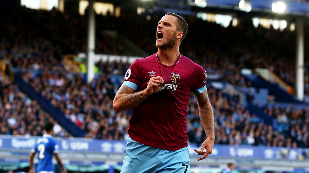 Người hâm mộ Man Utd phản ứng thế nào khi Mourinho có ý định đưa về tiền đạo của West Ham?