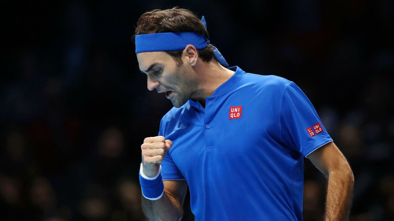 Federer và Anderson nhẹ nhàng dắt tay nhau vào bán kết ATP Finals