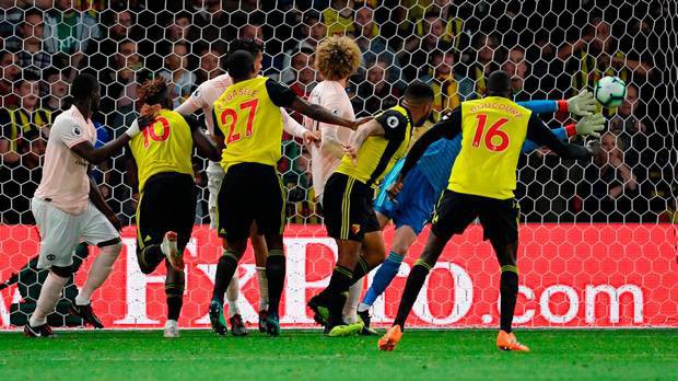 Vì sao Man Utd phòng ngự tệ, nhưng De Gea vẫn là thánh "gánh team"?