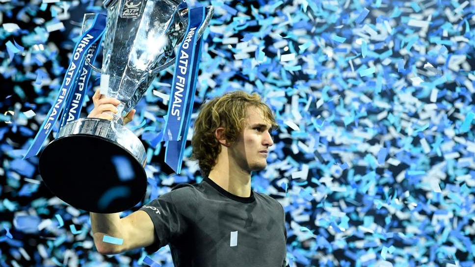 Đánh bại Djokovic, tay vợt 21 tuổi có lần đầu vô địch ATP Finals