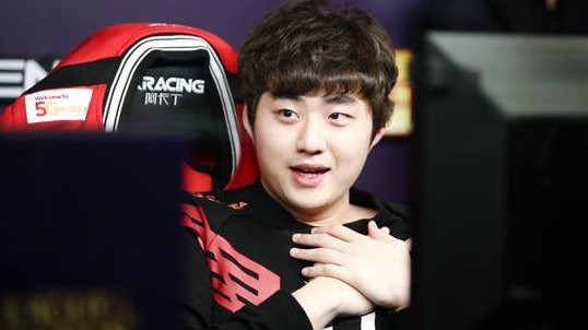 All-Star 2018: Bang chính thức công bố việc cosplay với Sneaky tại Siêu sao đại chiến