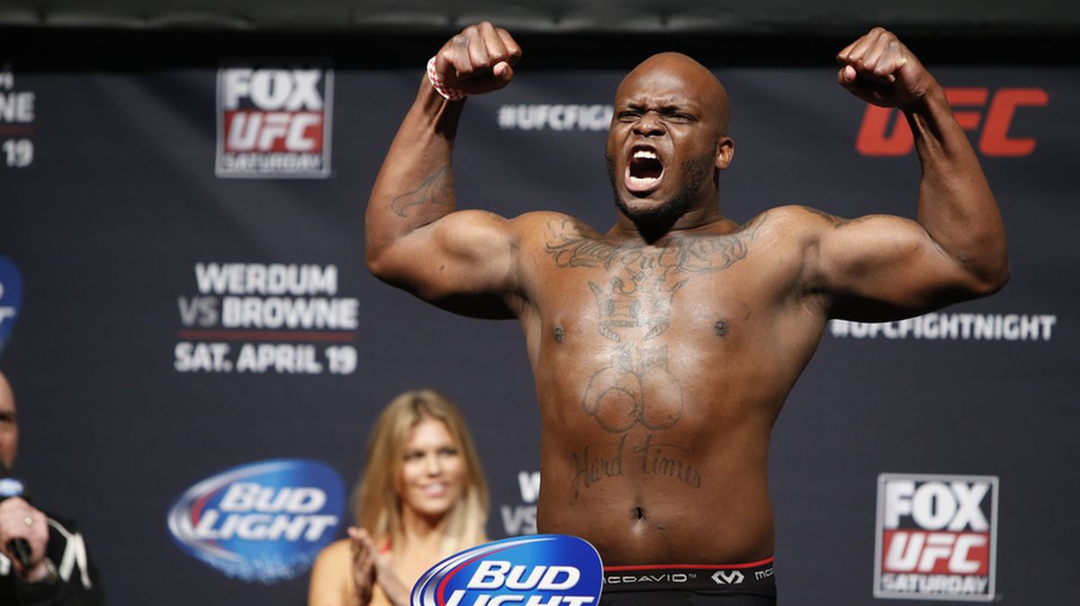 Hâm nóng kèo Cormier, Derrick Lewis ném đá... toàn bộ hạng cân Heavyweight UFC