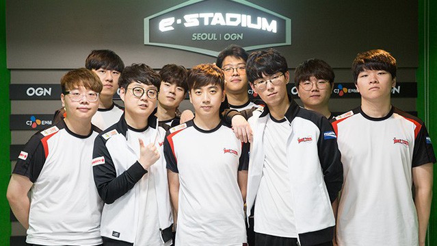 Deft, Pawn, Ucal & Rush chính thức rời khỏi đội hình KT Rolster