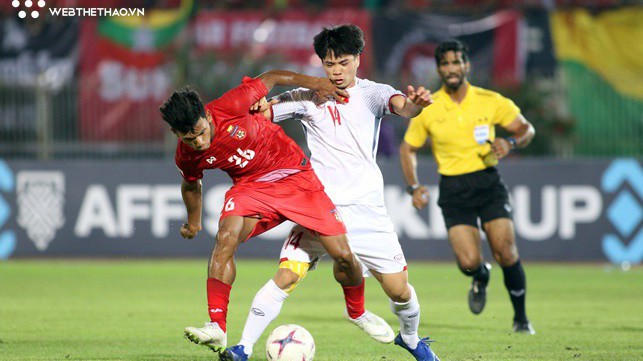 Công Phượng "cày ải" quá nhiều, HLV Park Hang Seo có nên cất cho bán kết AFF Cup 2018?