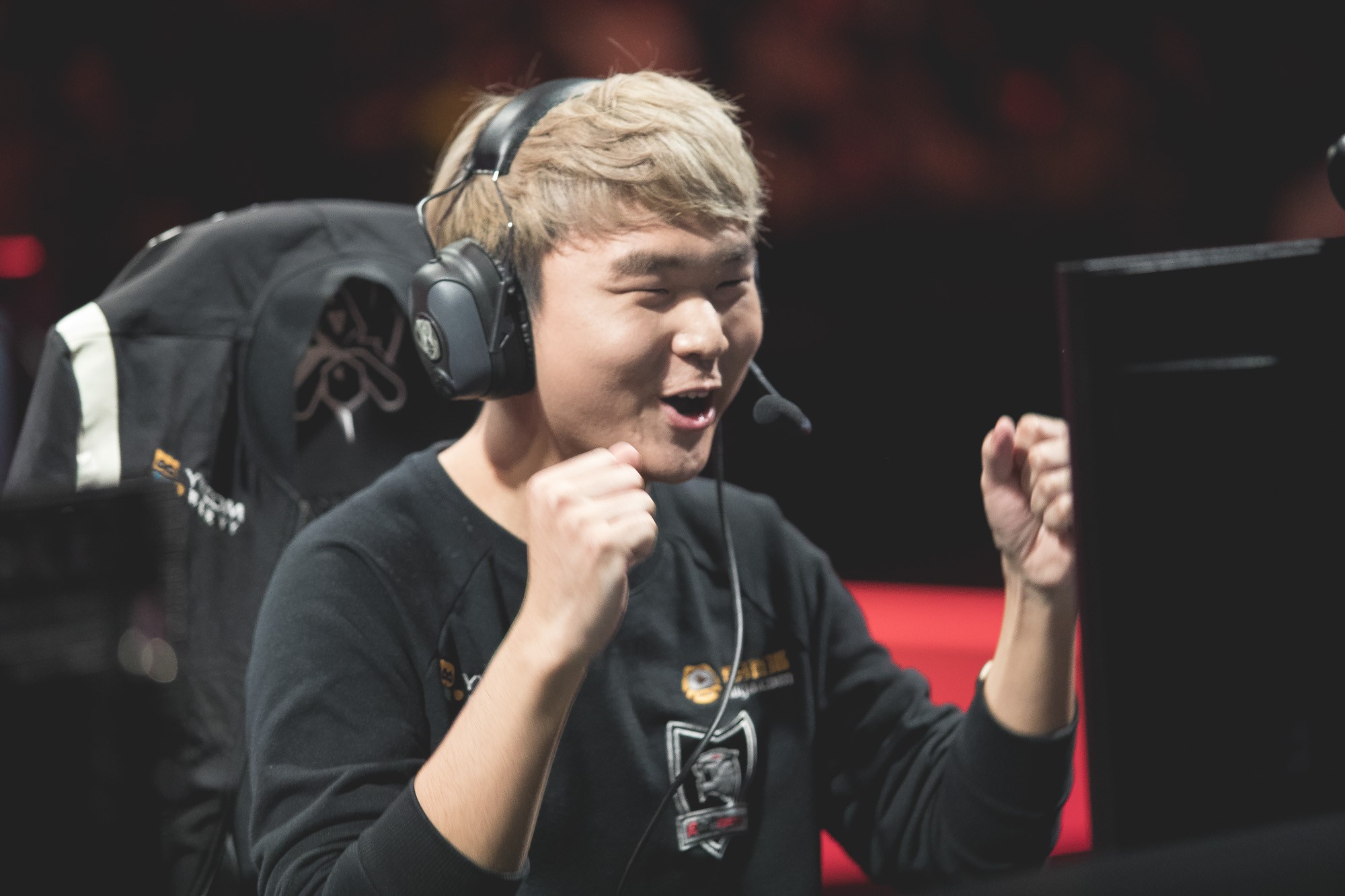 GorillA đến châu Âu để tham gia đội hình Misfits Gaming - Ảnh 1. GorillA đến châu Âu để tham gia đội hình Misfits Gaming - Ảnh 1.