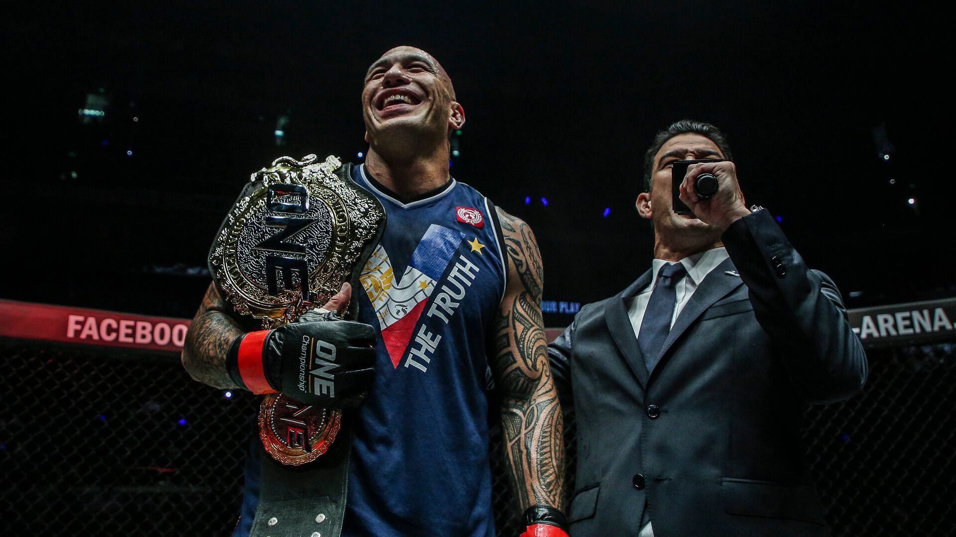 Chờ 2 năm, nhà vô địch ONE Championship hủy diệt đối thủ trong... 1 phút
