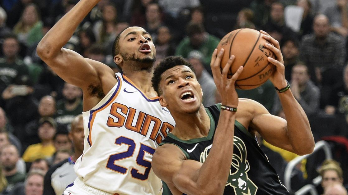 Ngày kỳ lạ của NBA 2018-19: Các ông lớn rủ nhau ngã ngựa