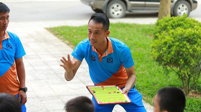 Cựu trung vệ Vũ Như Thành: “Tôi chạnh lòng vì chưa từng được VFF tặng 1 tấm vé xem đội tuyển”