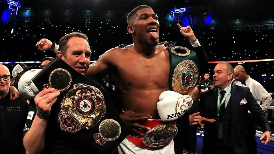Anthony Joshua: Tôi giỏi hơn Tyson Fury và Deontay Wilder