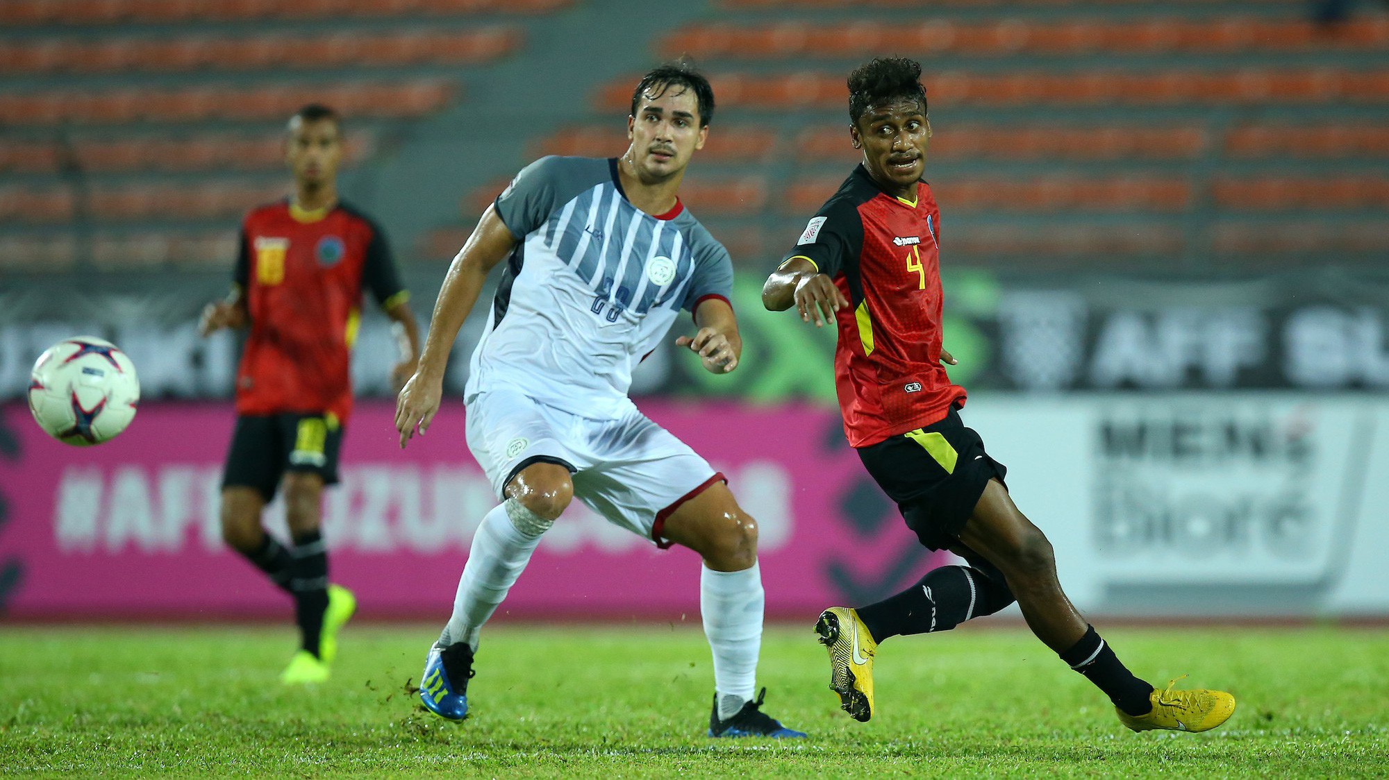 Không phải Thái Lan, Việt Nam đối đầu với đội bóng “liên hợp quốc” ở bán kết AFF Cup 2018