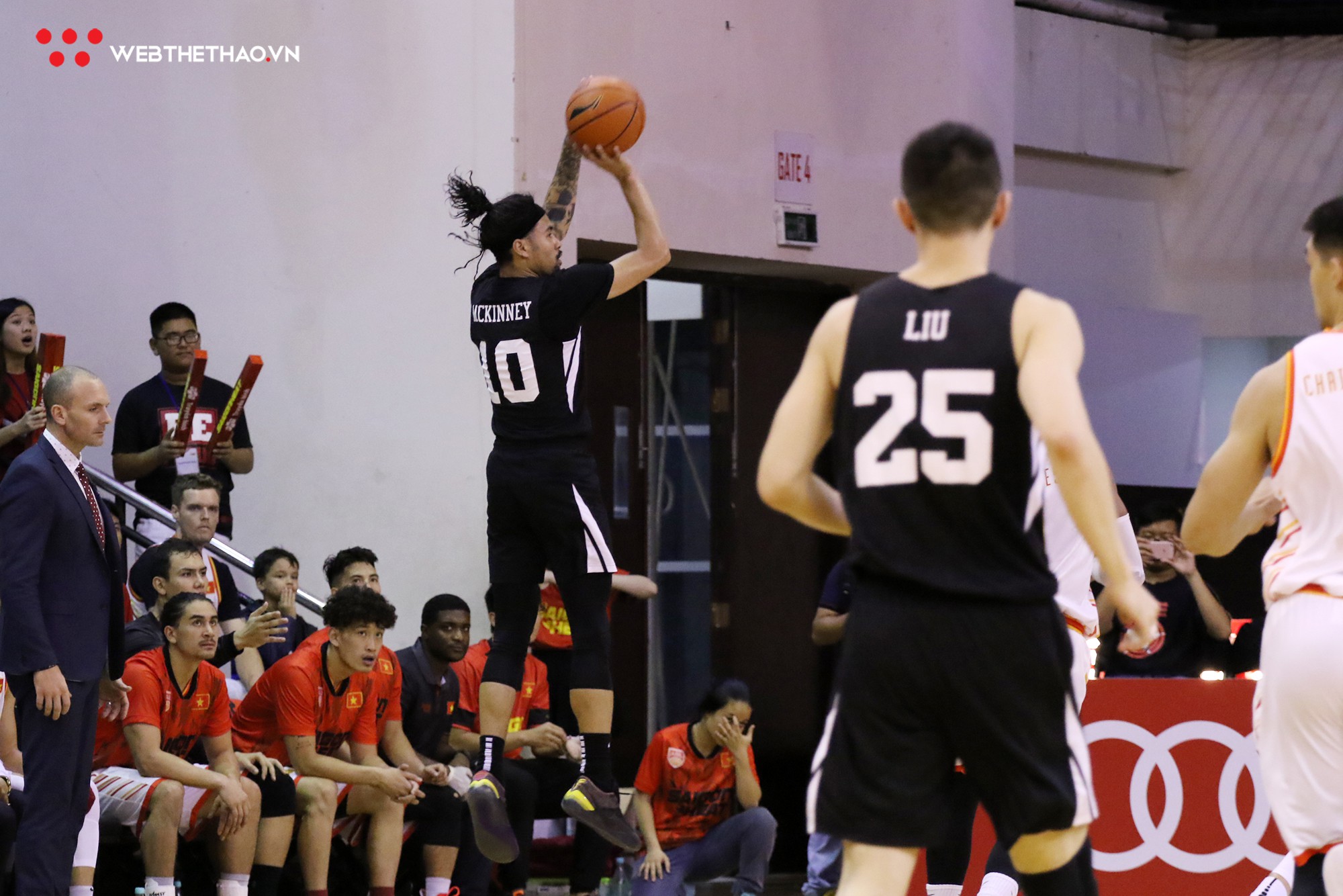 Trevon Hughes và Sang Đinh xuất sắc mang về chiến thắng nghẹt thở cho Saigon Heat trước Macau Black Bears - Ảnh 2. Trevon Hughes và Sang Đinh xuất sắc mang về chiến thắng nghẹt thở cho Saigon Heat trước Macau Black Bears - Ảnh 2.