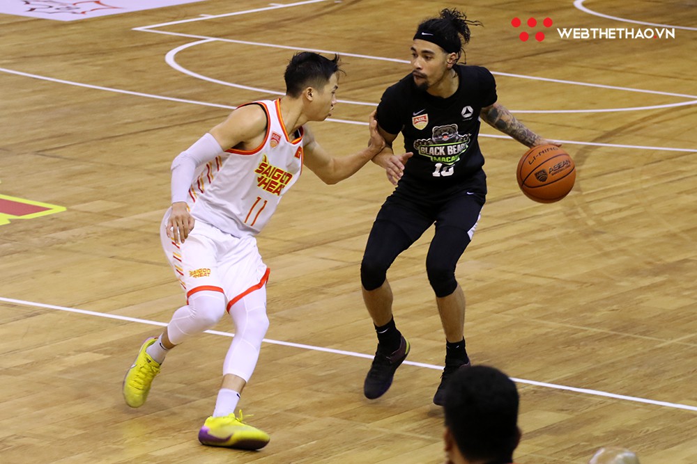 Trevon Hughes và Sang Đinh xuất sắc mang về chiến thắng nghẹt thở cho Saigon Heat trước Macau Black Bears - Ảnh 8. Trevon Hughes và Sang Đinh xuất sắc mang về chiến thắng nghẹt thở cho Saigon Heat trước Macau Black Bears - Ảnh 8.