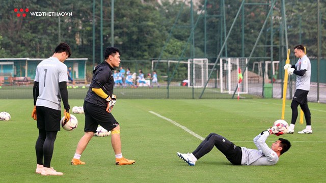 Vào bán kết AFF Cup 2018, khả năng ra sân của Bùi Tiến Dũng, Tuấn Mạnh càng hẹp dần