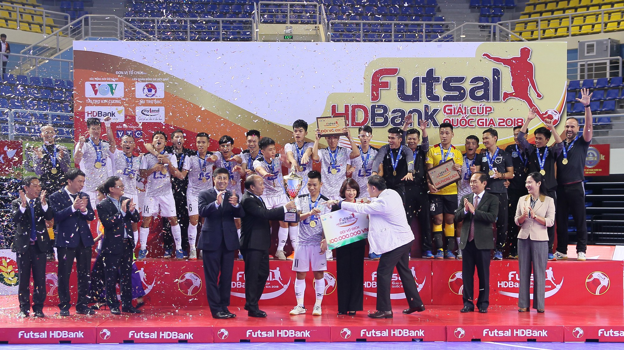 Thái Sơn Nam tiếp tục “vô đối” tại làng futsal Việt Nam