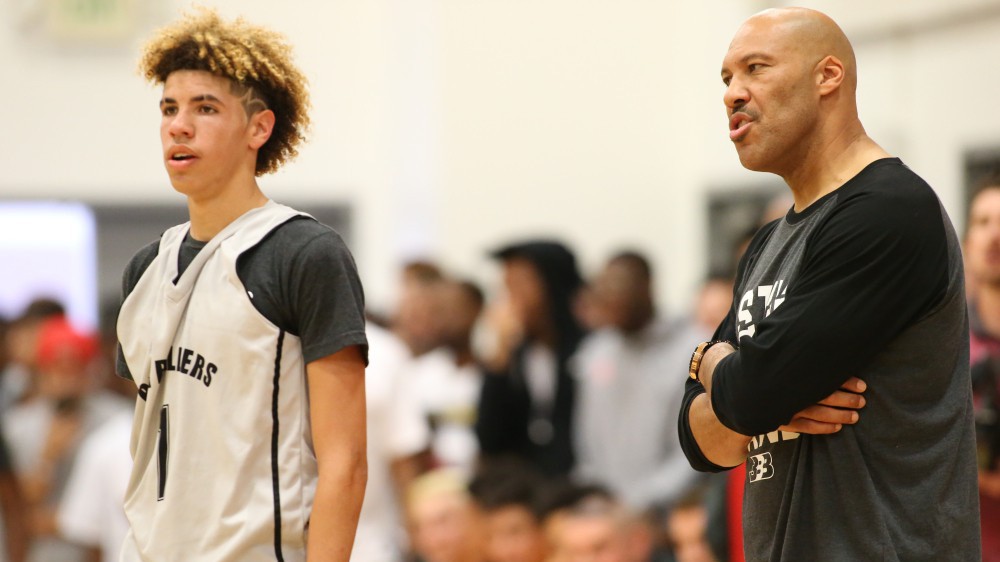 Cuối cùng LaVar Ball cũng lên tiếng sau loạt vụ tẩy chay con trai LaMelo Ball