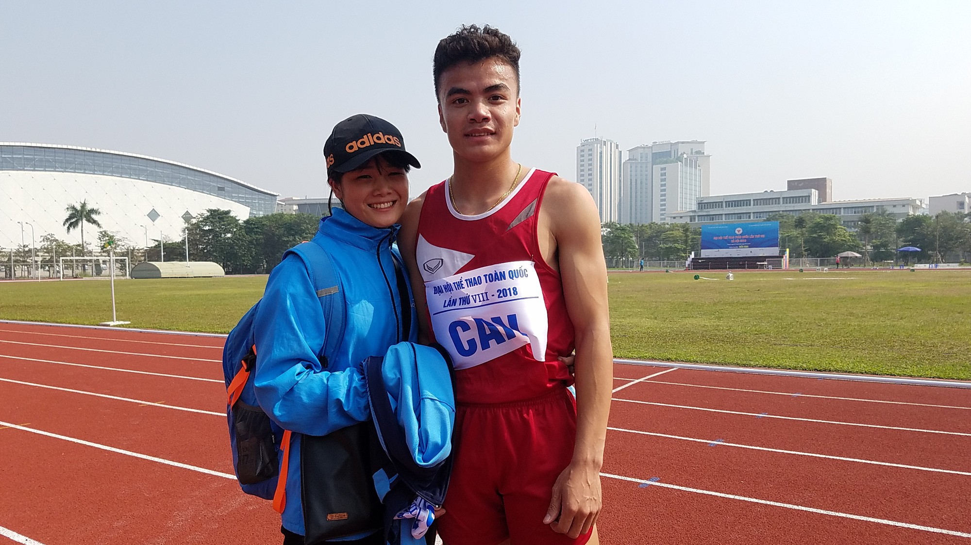 ĐH8: Ngần Ngọc Nghĩa (CAND) tỏa sáng trên đường chạy 100m