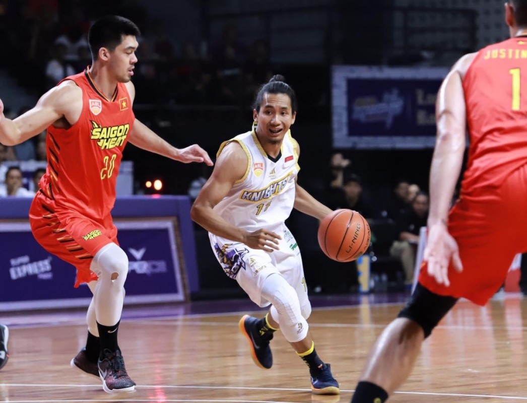 Trevon Hughes và màn trình diễn 30 điểm giúp Saigon Heat giữ vững mạch bất bại - Ảnh 1. Trevon Hughes và màn trình diễn 30 điểm giúp Saigon Heat giữ vững mạch bất bại - Ảnh 1.