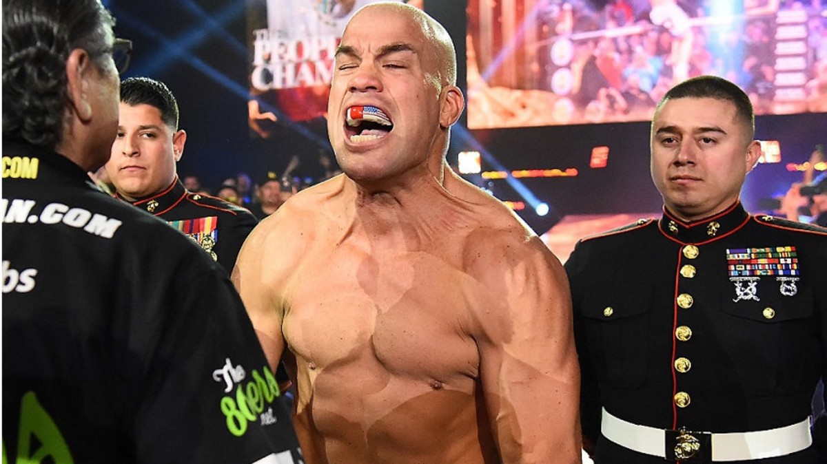 Tito Ortiz tới Dana White: "Tôi và Chuck nhận được bao nhiêu trong cái tổng 4 tỉ của UFC?"