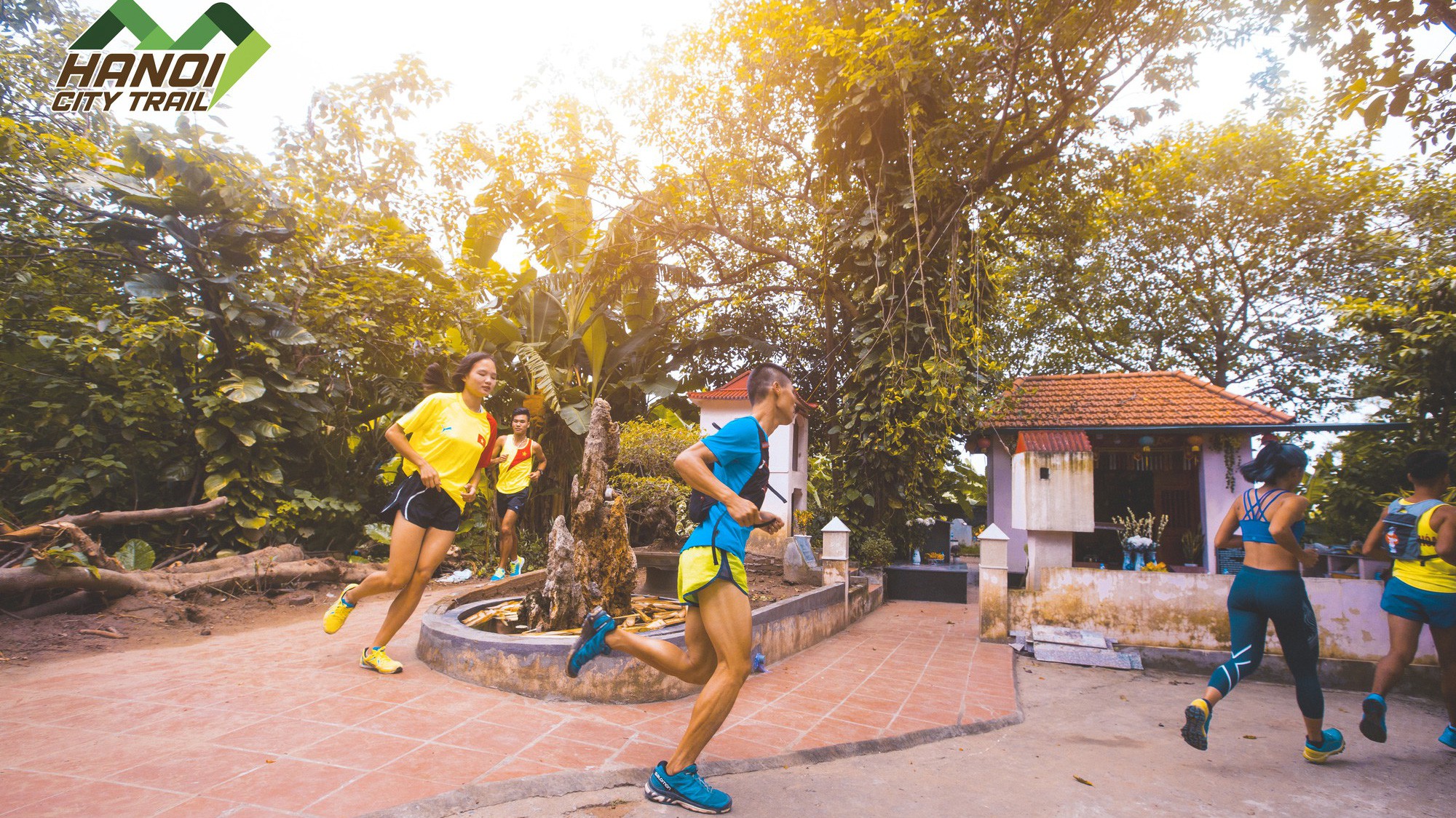 Nhà văn Trang Hạ: Hanoi City Trail 2019 độc đáo, giá rẻ và lầy lội