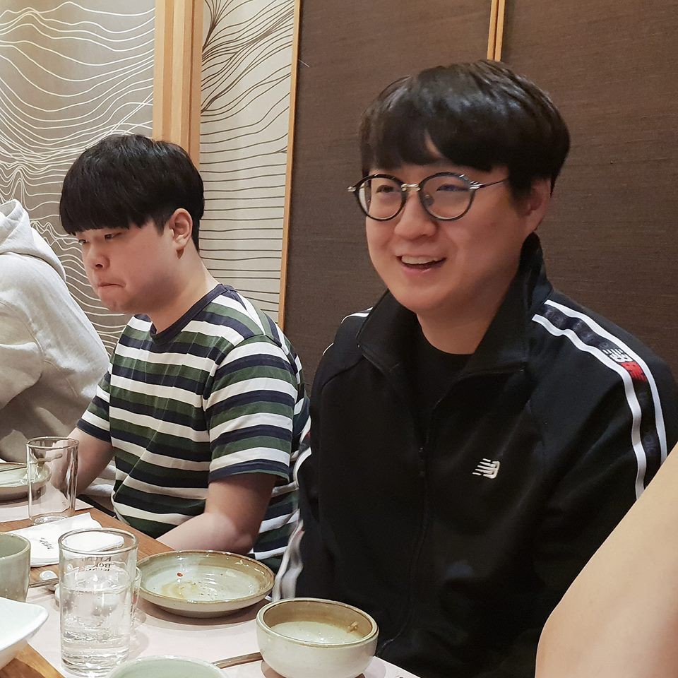 Sau bữa ăn chia tay SKT18, ngày hôm qua là bữa ăn chào mừng và gặp mặt của SKT19 - Ảnh 8.
