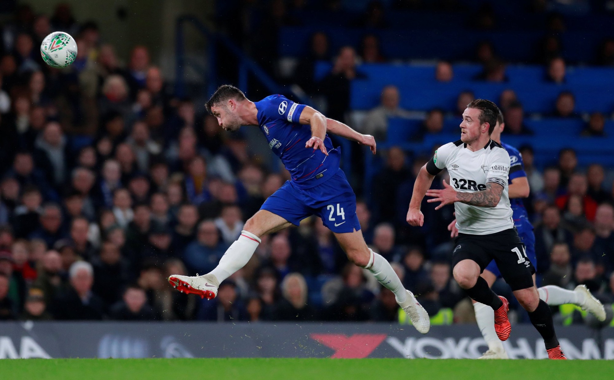 Hàng thủ kém cỏi trước Derby County sẽ khiến Sarri phải chi lớn trong tháng Giêng để cạnh tranh chức vô địch? - Ảnh 2.
