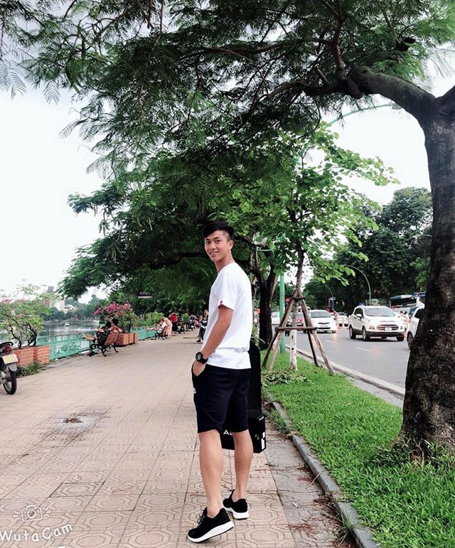 Phan Văn Đức: Từ chàng cầu thủ chân quê đến soái ca quốc dân đốn tim fan nữ - Ảnh 4. Phan Văn Đức: Từ chàng cầu thủ chân quê đến soái ca quốc dân đốn tim fan nữ - Ảnh 4.