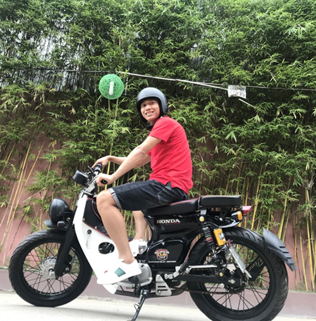 Phan Văn Đức: Từ chàng cầu thủ chân quê đến soái ca quốc dân đốn tim fan nữ - Ảnh 7. Phan Văn Đức: Từ chàng cầu thủ chân quê đến soái ca quốc dân đốn tim fan nữ - Ảnh 7.