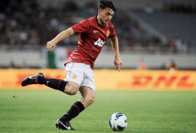 Điểm lại những bản hợp đồng tháng 1 của Man Utd, Mourinho chợt nổi da gà - Ảnh 6. Điểm lại những bản hợp đồng tháng 1 của Man Utd, Mourinho chợt nổi da gà - Ảnh 6.