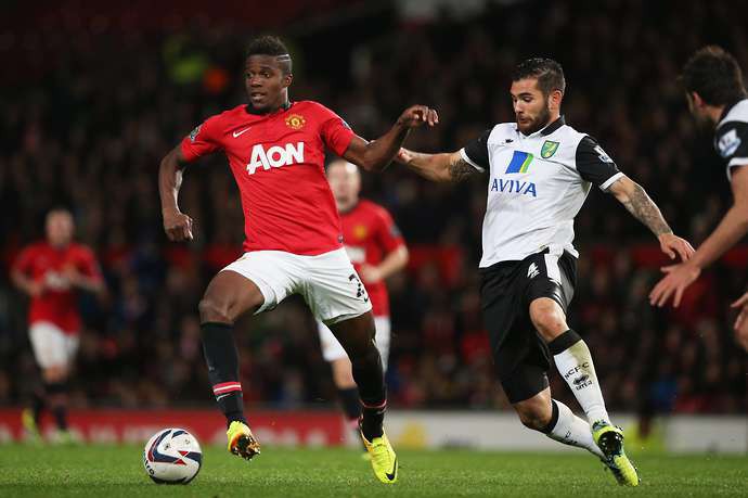 Điểm lại những bản hợp đồng tháng 1 của Man Utd, Mourinho chợt nổi da gà - Ảnh 7. Điểm lại những bản hợp đồng tháng 1 của Man Utd, Mourinho chợt nổi da gà - Ảnh 7.