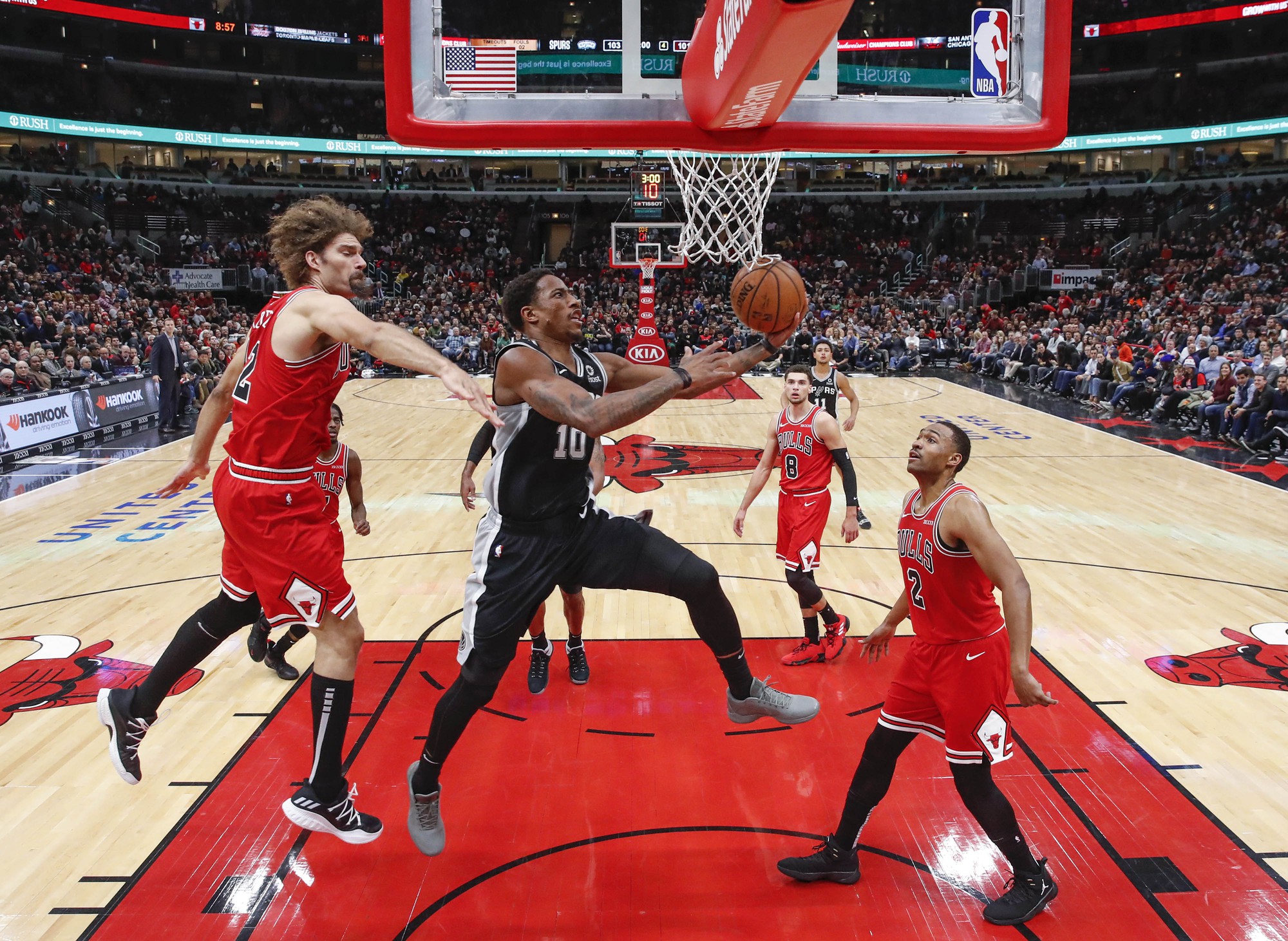Sau khi San Antonio Spurs thua sấp mặt, HLV Gregg Popovich chê bóng rổ ngày nay chán òm - Ảnh 3. Sau khi San Antonio Spurs thua sấp mặt, HLV Gregg Popovich chê bóng rổ ngày nay chán òm - Ảnh 3.