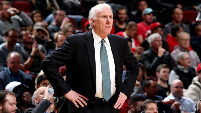 Sau khi San Antonio Spurs thua sấp mặt, HLV Gregg Popovich chê bóng rổ ngày nay chán òm - Ảnh 1. Sau khi San Antonio Spurs thua sấp mặt, HLV Gregg Popovich chê bóng rổ ngày nay chán òm - Ảnh 1.