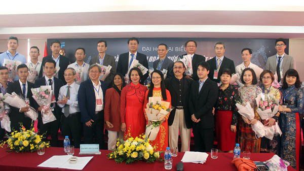 Giới trẻ đón tin vui: Liên đoàn Trượt băng Việt Nam ra đời