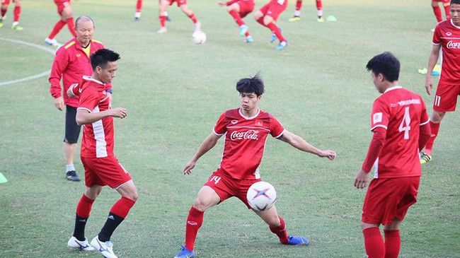 Công Phượng, Quang Hải hay Anh Đức sẽ nổ “phát súng” đầu cho ĐT Việt Nam?