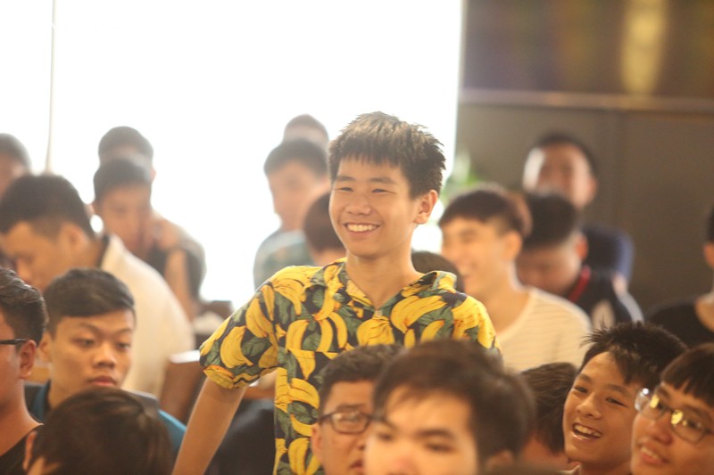Sôi động Viewing Party cổ vũ trận chung kết CKTG 2018 BO5 của fan LMHT Việt Nam - Ảnh 12. Sôi động Viewing Party cổ vũ trận chung kết CKTG 2018 BO5 của fan LMHT Việt Nam - Ảnh 12.