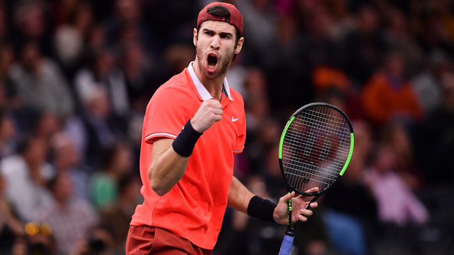 Đả bại Djokovic, "ngựa ô" Khachanov lần đầu vô địch ATP 1000