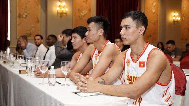 Saigon Heat lý giải nguyên nhân lựa chọn Tim Waale, Kim Bản và Phú Vinh