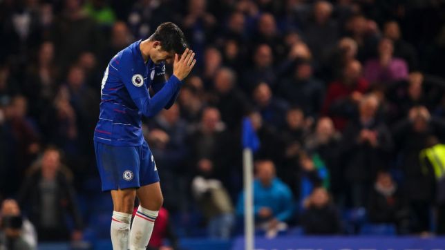 Alvaro Morata giãi bày về những đau khổ từng đổ lỗi sân trơn bóng ướt dưới thời Antonio Conte
