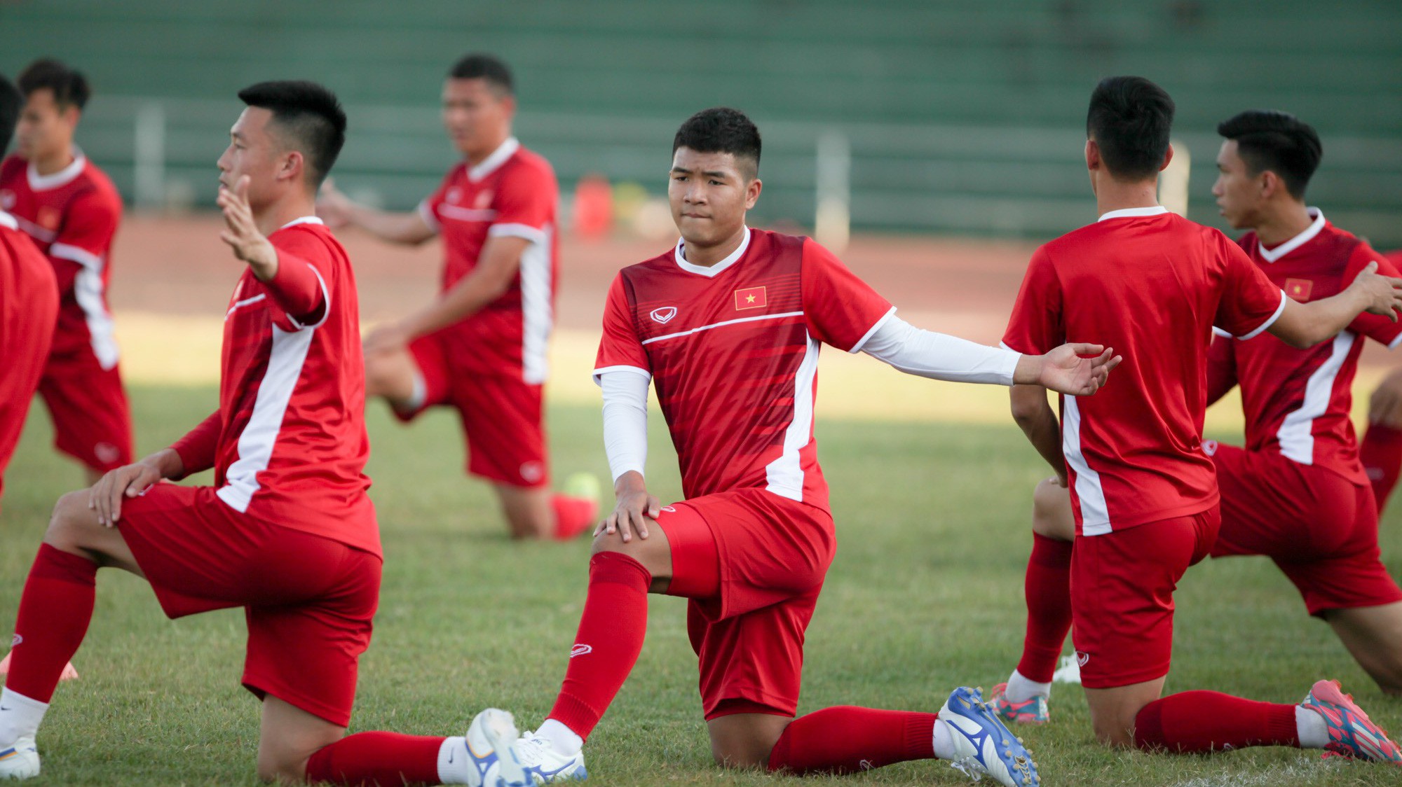 Văn Quyết bật mí cách “soi” đối thủ Lào ở trận ra quân AFF Cup 2018