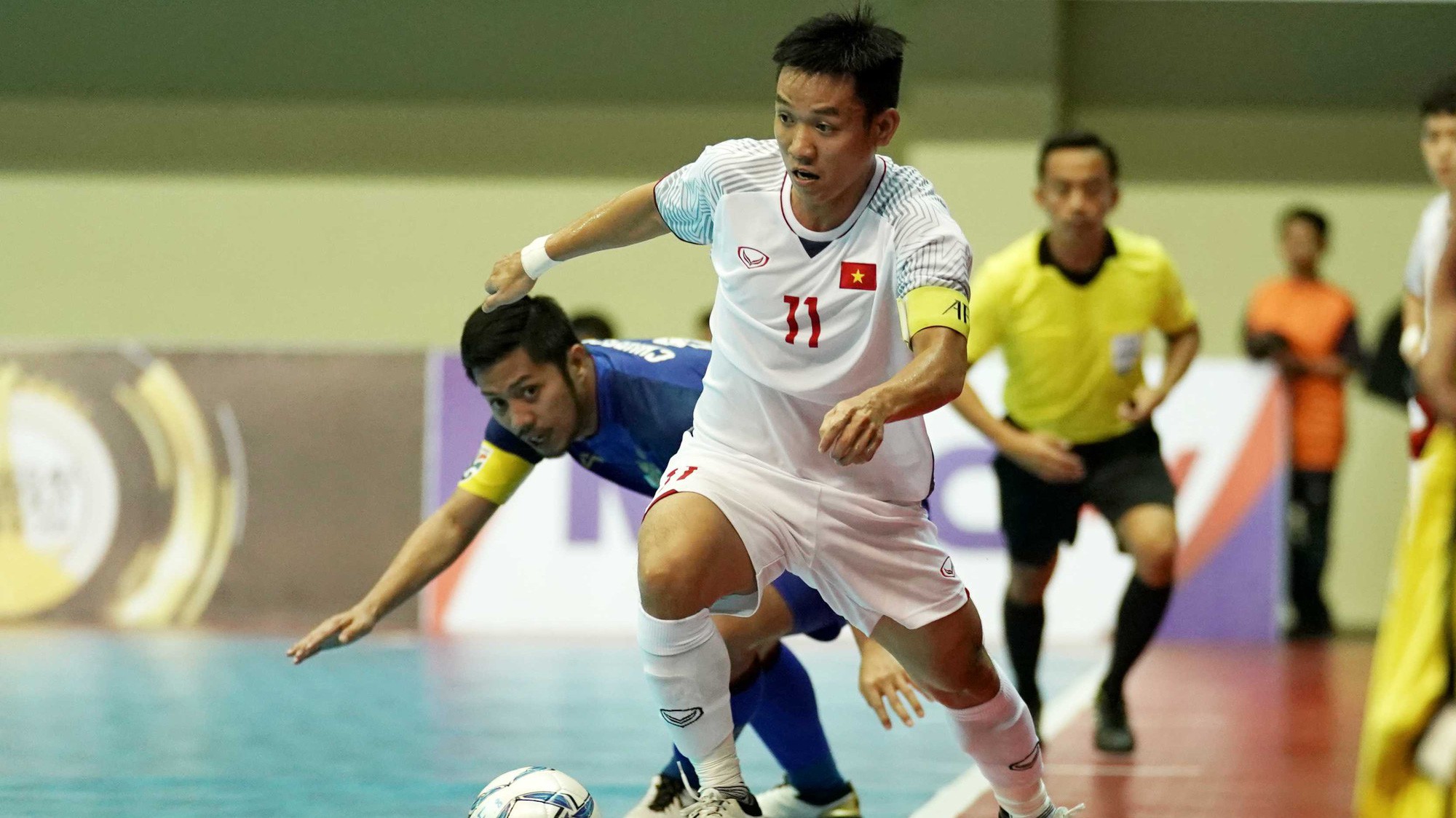 Thua ngược Thái Lan, ĐT futsal Việt Nam gặp lại Malaysia ở bán kết