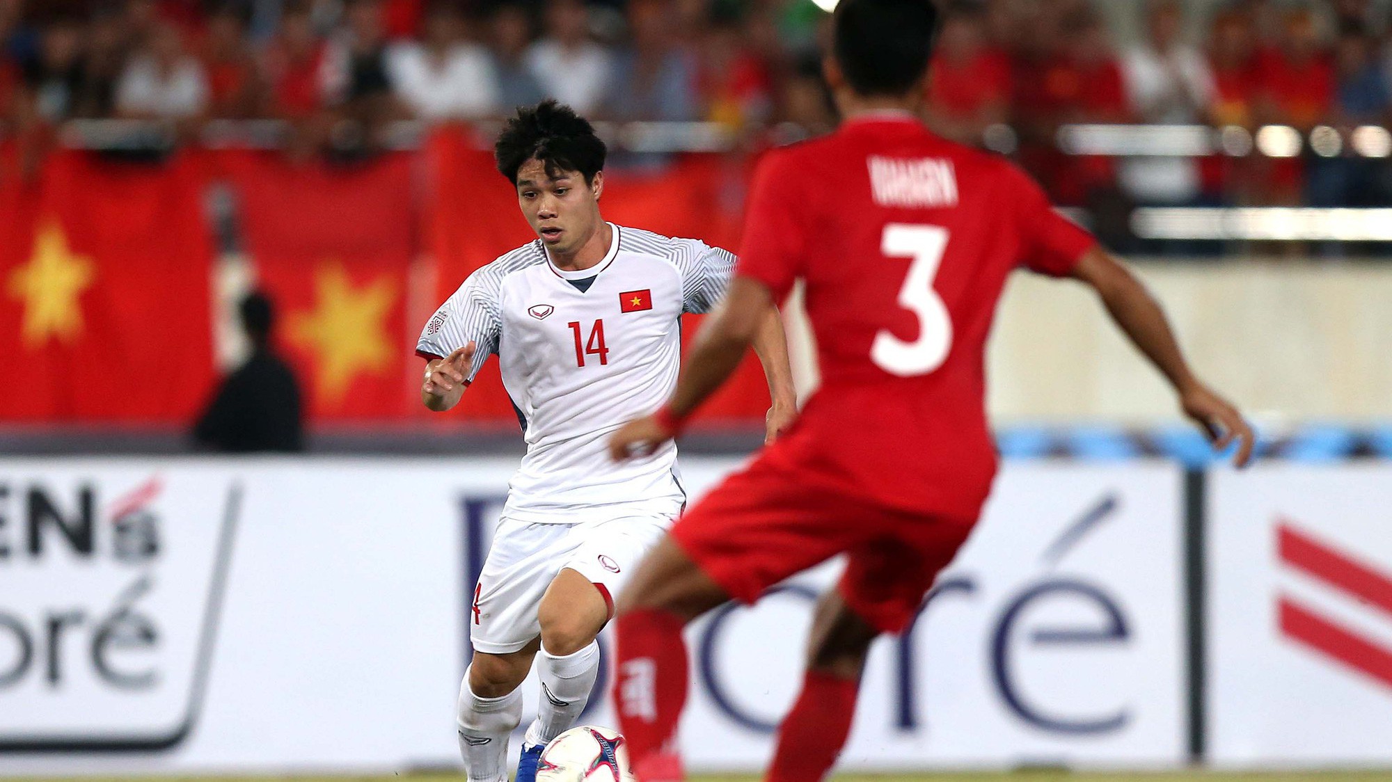 Công Phượng “nổ súng”, ĐT Việt Nam tạm chiếm ngôi đầu bảng ở AFF Cup 2018