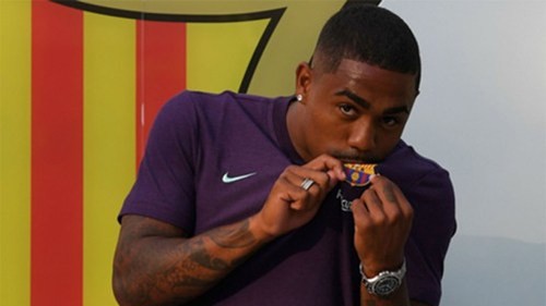 Malcom mừng phát khóc vì ghi bàn cho Barca, quyết thể hiện để không bị đẩy sang Chelsea