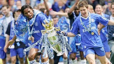 Drogba chính thức giải nghệ, cùng nhìn lại 10 khoảnh khắc đáng nhớ nhất của voi rừng trong màu áo Chelsea - Ảnh 2. Drogba chính thức giải nghệ, cùng nhìn lại 10 khoảnh khắc đáng nhớ nhất của voi rừng trong màu áo Chelsea - Ảnh 2.