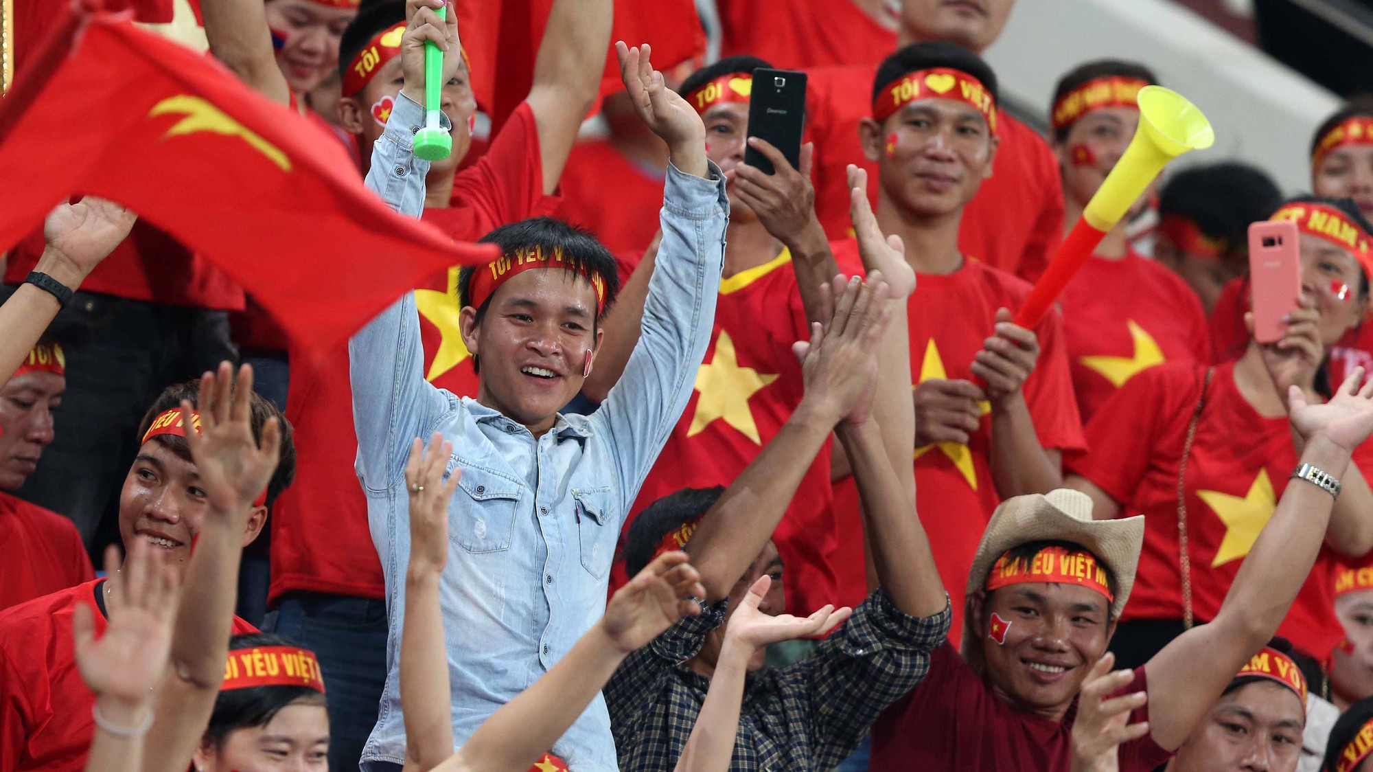 Phát hoảng với nhu cầu mua vé trận Việt Nam-Malaysia ở AFF Cup 2018