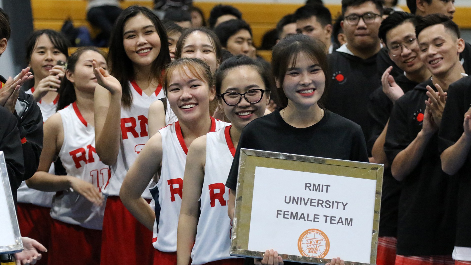 RMIT Basketball League 2018 x Samsung, giải bóng rổ sinh viên khiến "vạn người mê" chính thức khai mạc