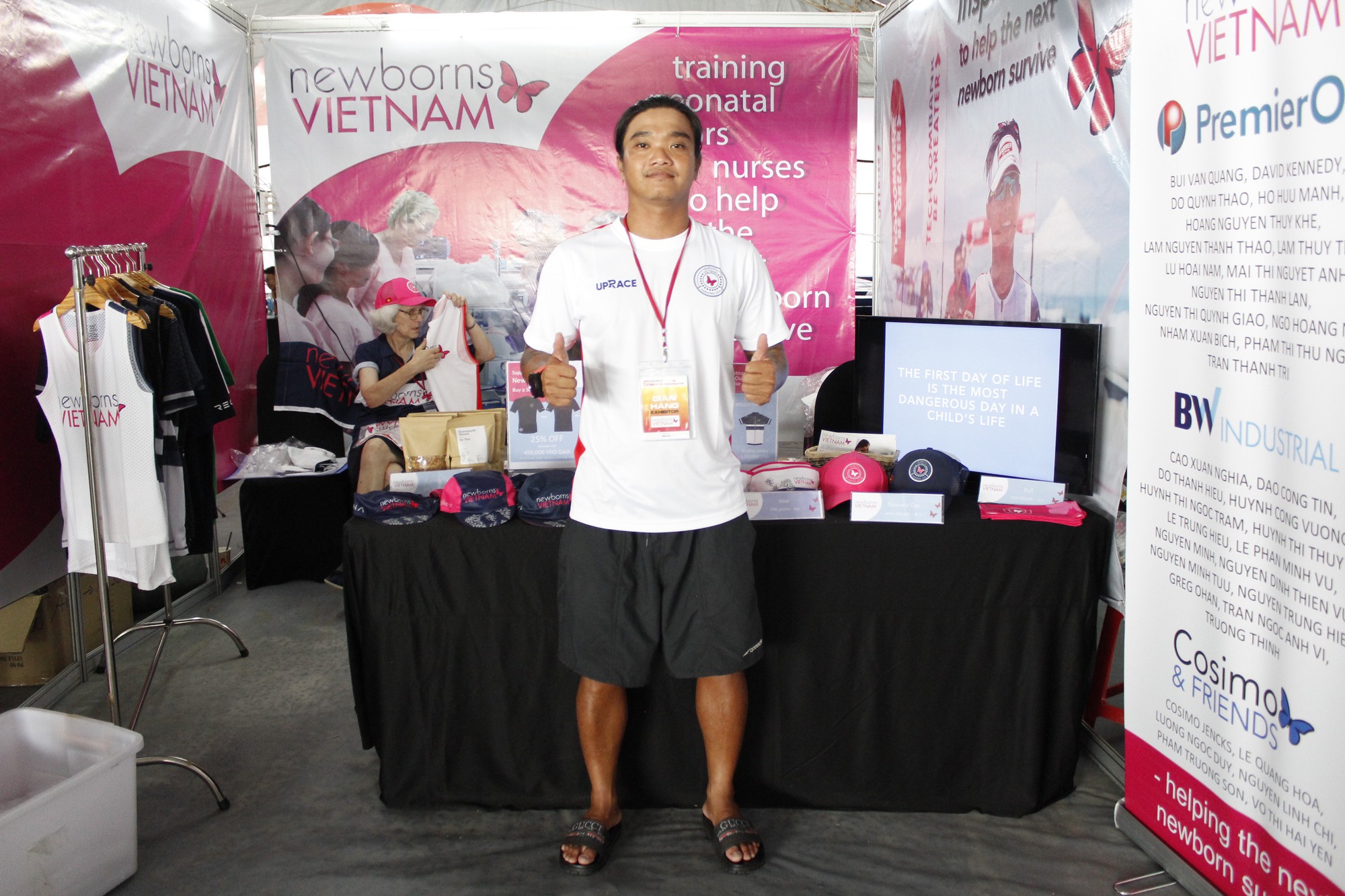 Hàng ngàn VĐV hào hứng đến nhận bib marathon quốc tế Techcombank - Ảnh 8. Hàng ngàn VĐV hào hứng đến nhận bib marathon quốc tế Techcombank - Ảnh 8.