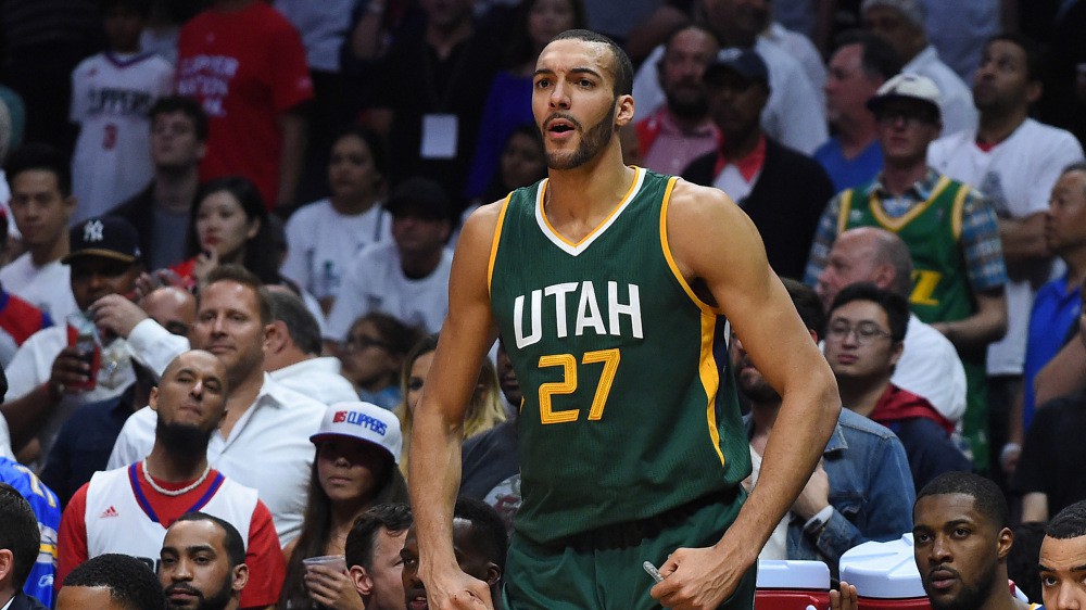 Rudy Gobert tuyên bố: "Nếu trọng tài không có công lý, tự tôi sẽ thực hiện"